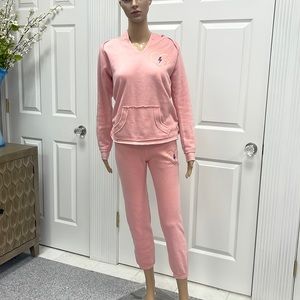 Super cute Pink sweatshirt and sweatpants!